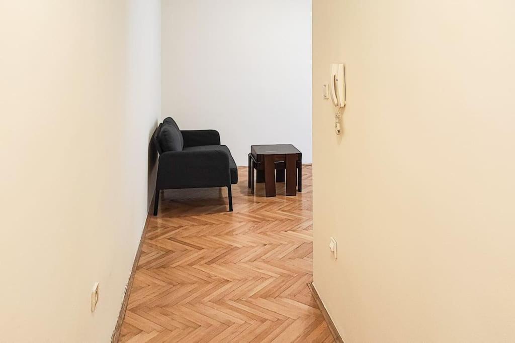 Filinhome Trg Mladenaca Novi Sad Exterior photo